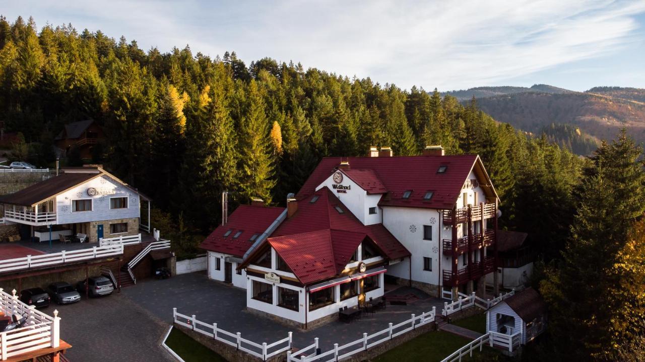 Wellland Hotel Yaremche Exterior photo